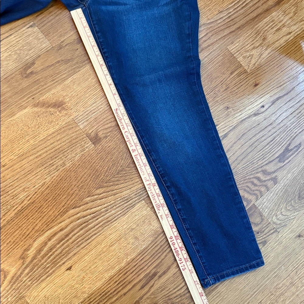 Sonoma Skinny Jeans Medium Wash Size 12 (Tag Missing – See Measurements) - Picture 9 of 9